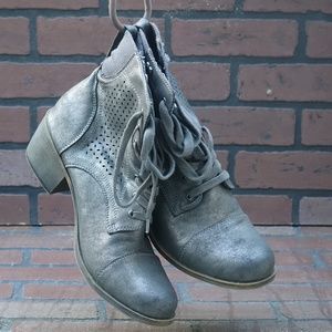 Roxy Garrison Boots